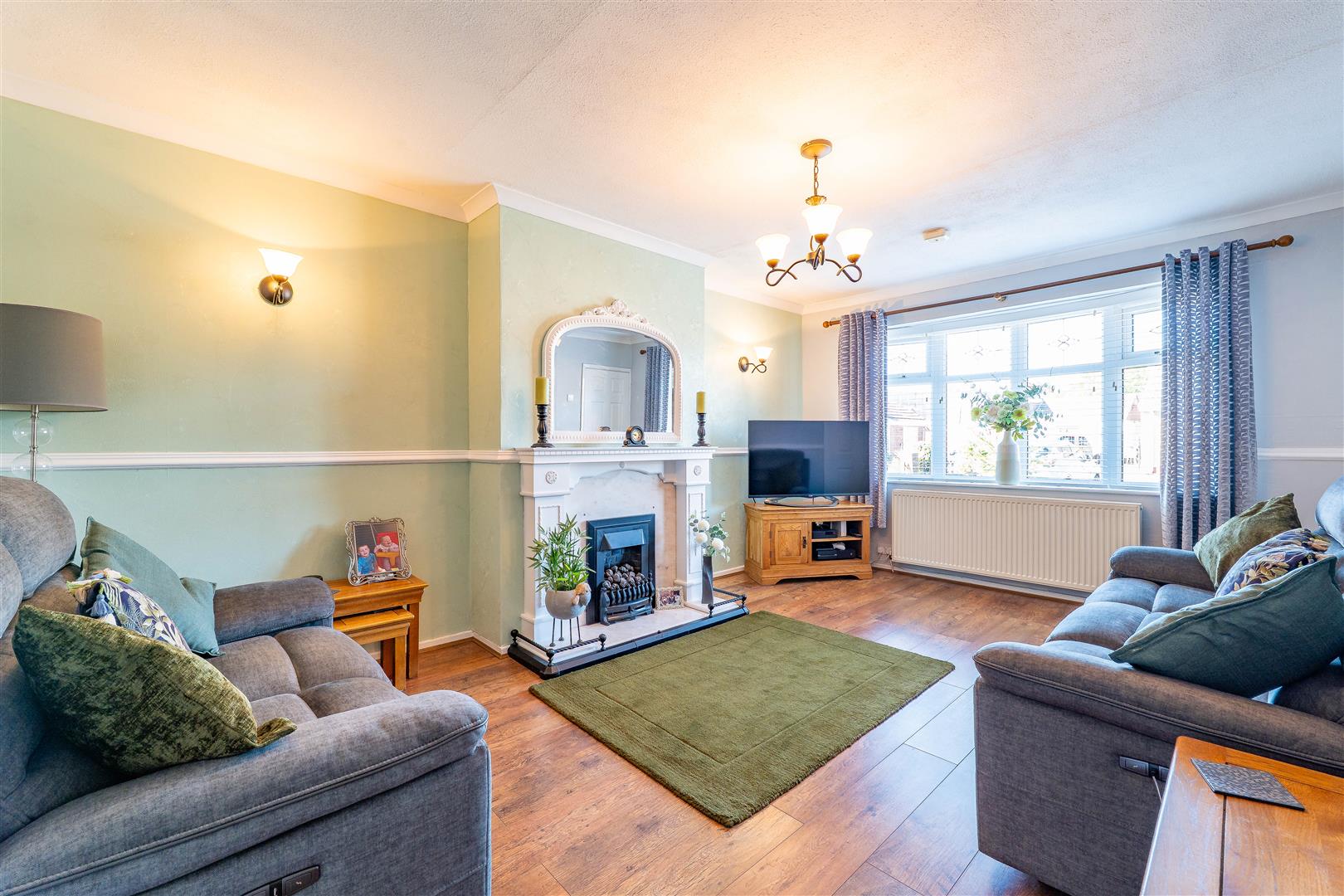 3 bed property in Marwood Close, Manchester